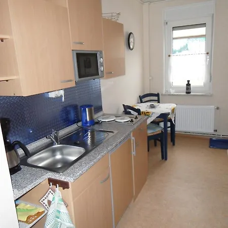 Gaestehaus Hohensee 3*